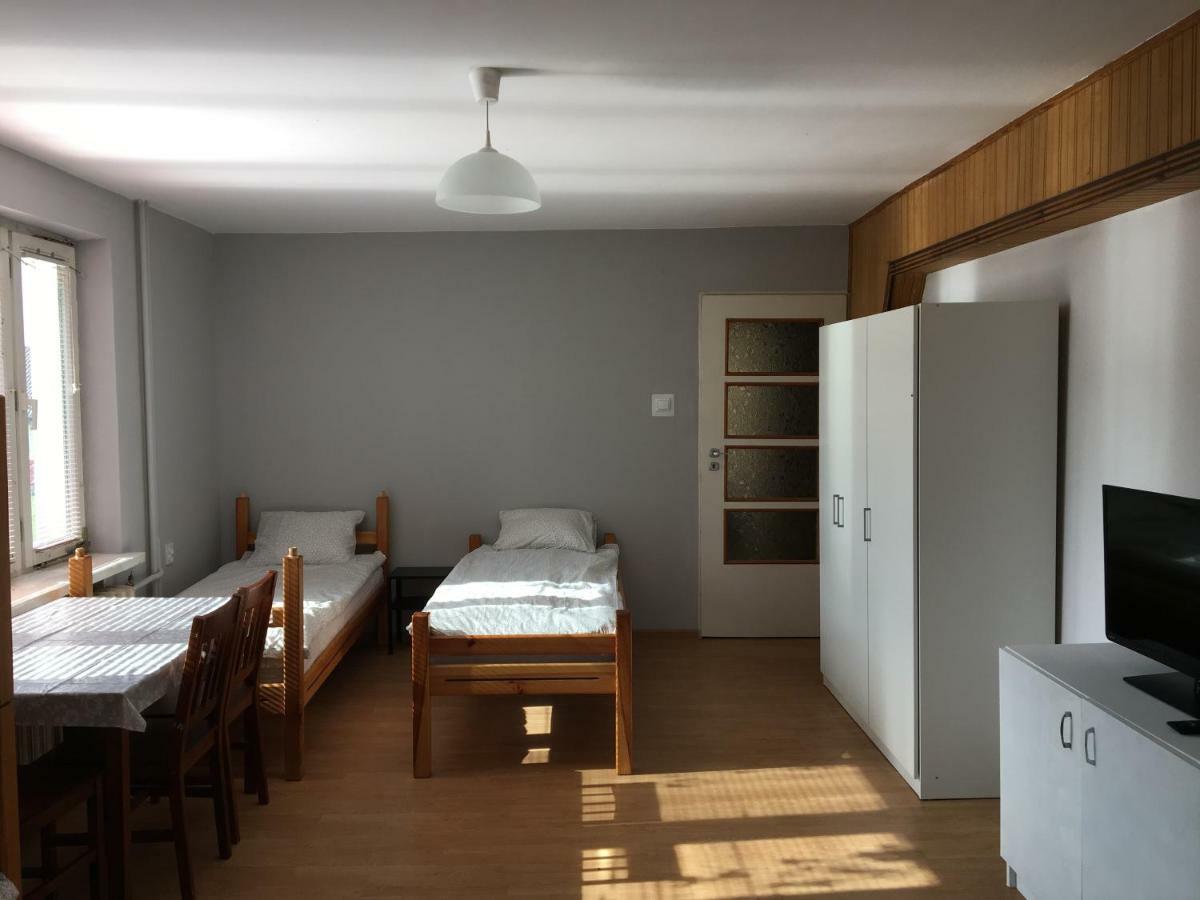 Noclegi Tulipan Konin  Buitenkant foto