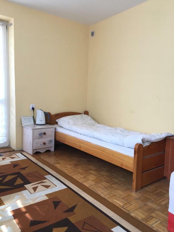 Noclegi Tulipan Konin  Buitenkant foto